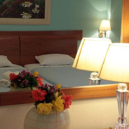 Kyniska Hotel Plítra Zewnętrze zdjęcie
