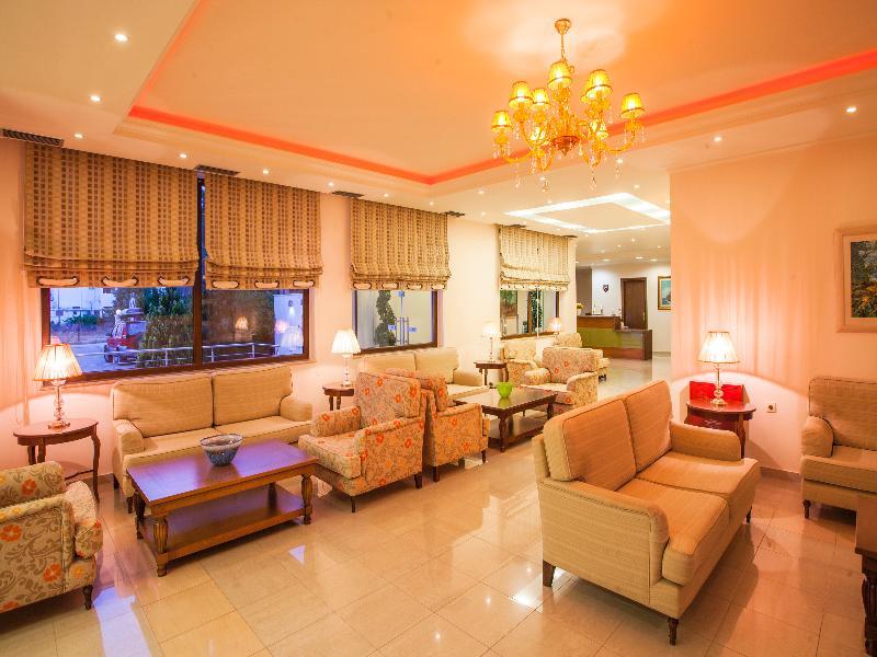 Kyniska Hotel Plítra Zewnętrze zdjęcie