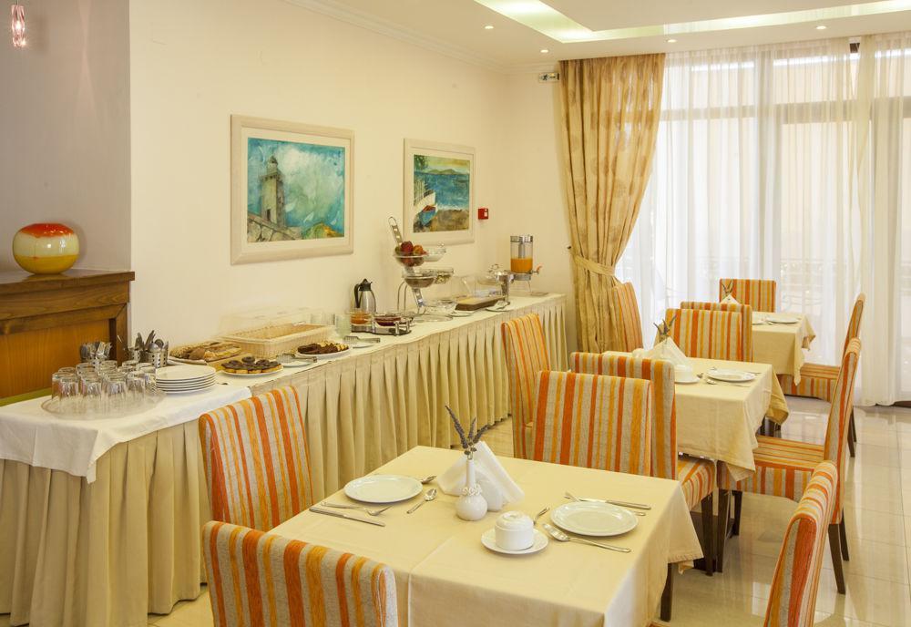 Kyniska Hotel Plítra Zewnętrze zdjęcie