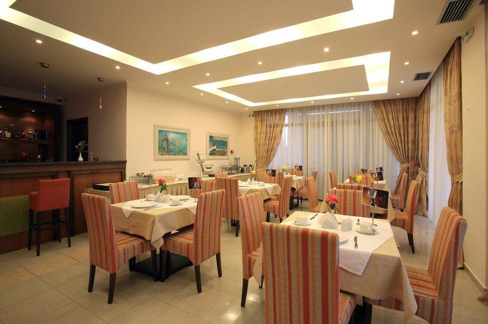 Kyniska Hotel Plítra Zewnętrze zdjęcie
