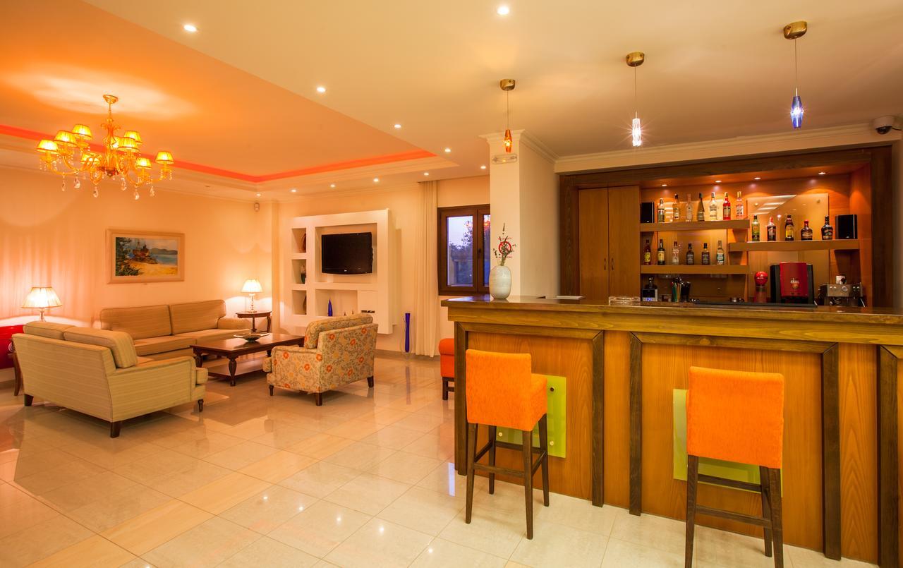 Kyniska Hotel Plítra Zewnętrze zdjęcie
