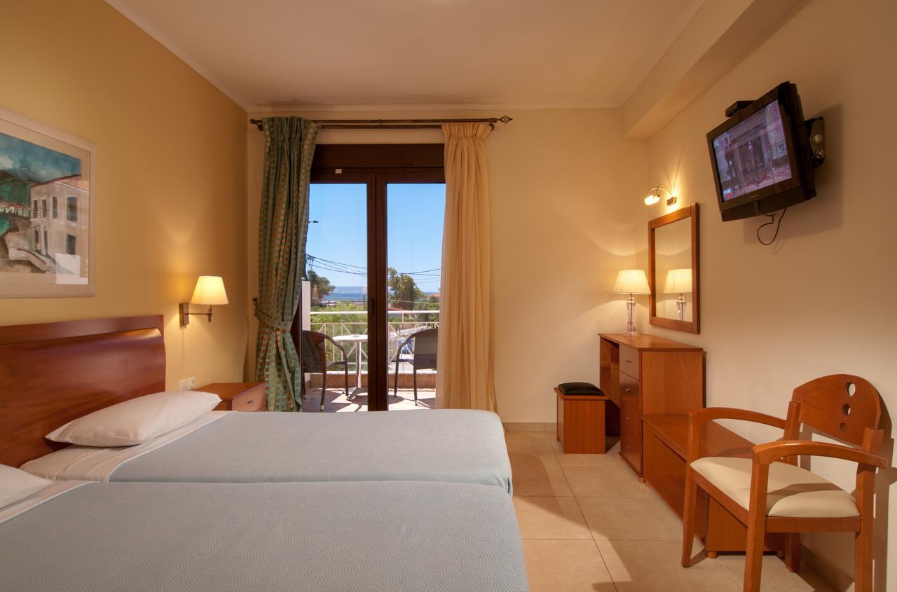 Kyniska Hotel Plítra Pokój zdjęcie