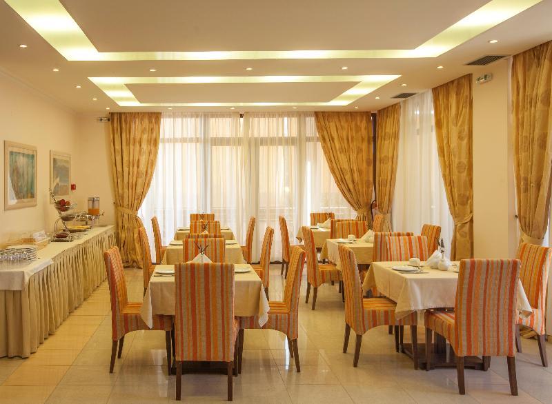 Kyniska Hotel Plítra Zewnętrze zdjęcie