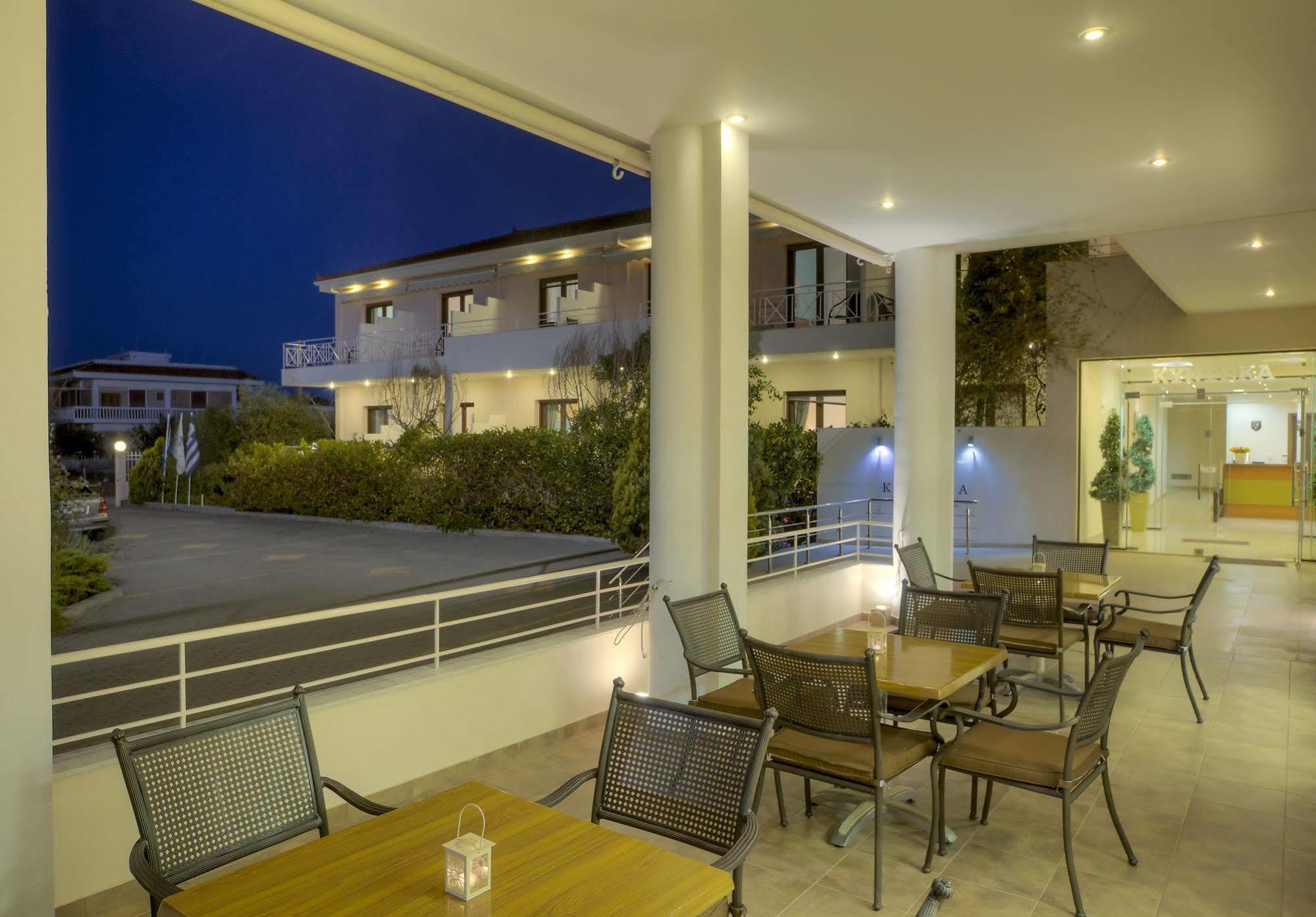 Kyniska Hotel Plítra Zewnętrze zdjęcie